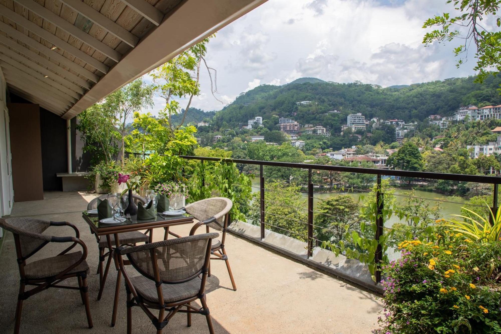Lake Avenue Hotel Kandy Eksteriør billede