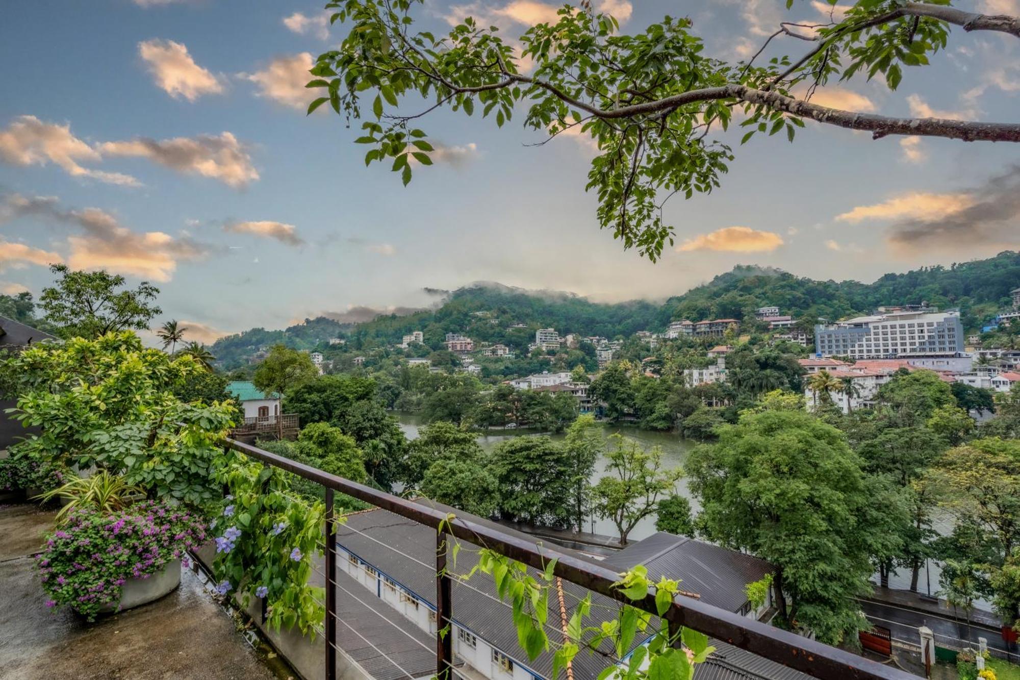 Lake Avenue Hotel Kandy Eksteriør billede